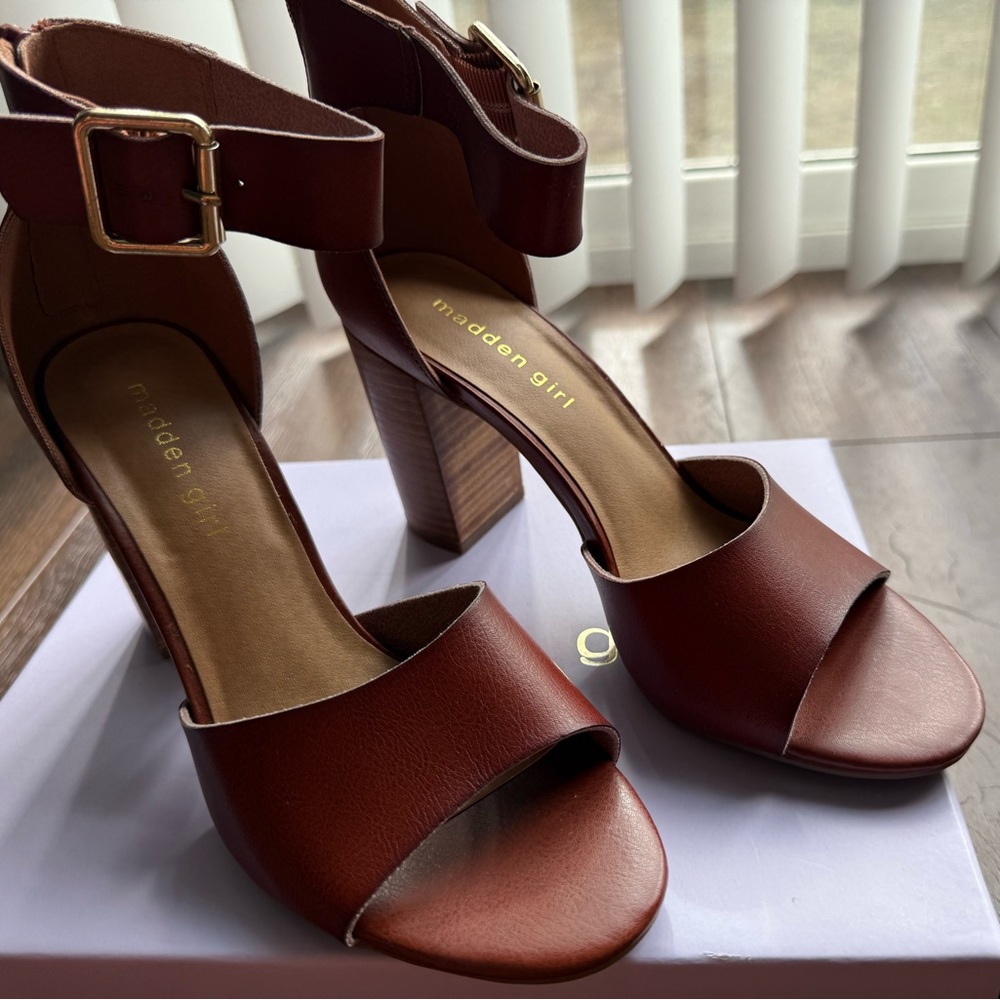 Madden Girl - Harperr Cognac Heels (NWT)